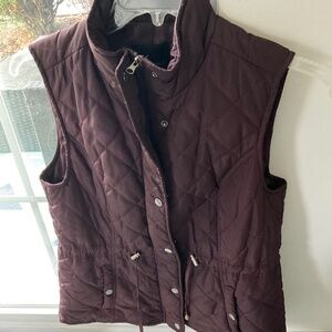 Cynthia Rowley Quilted Sleeveless Puffer Vest Maroon  Size Medium